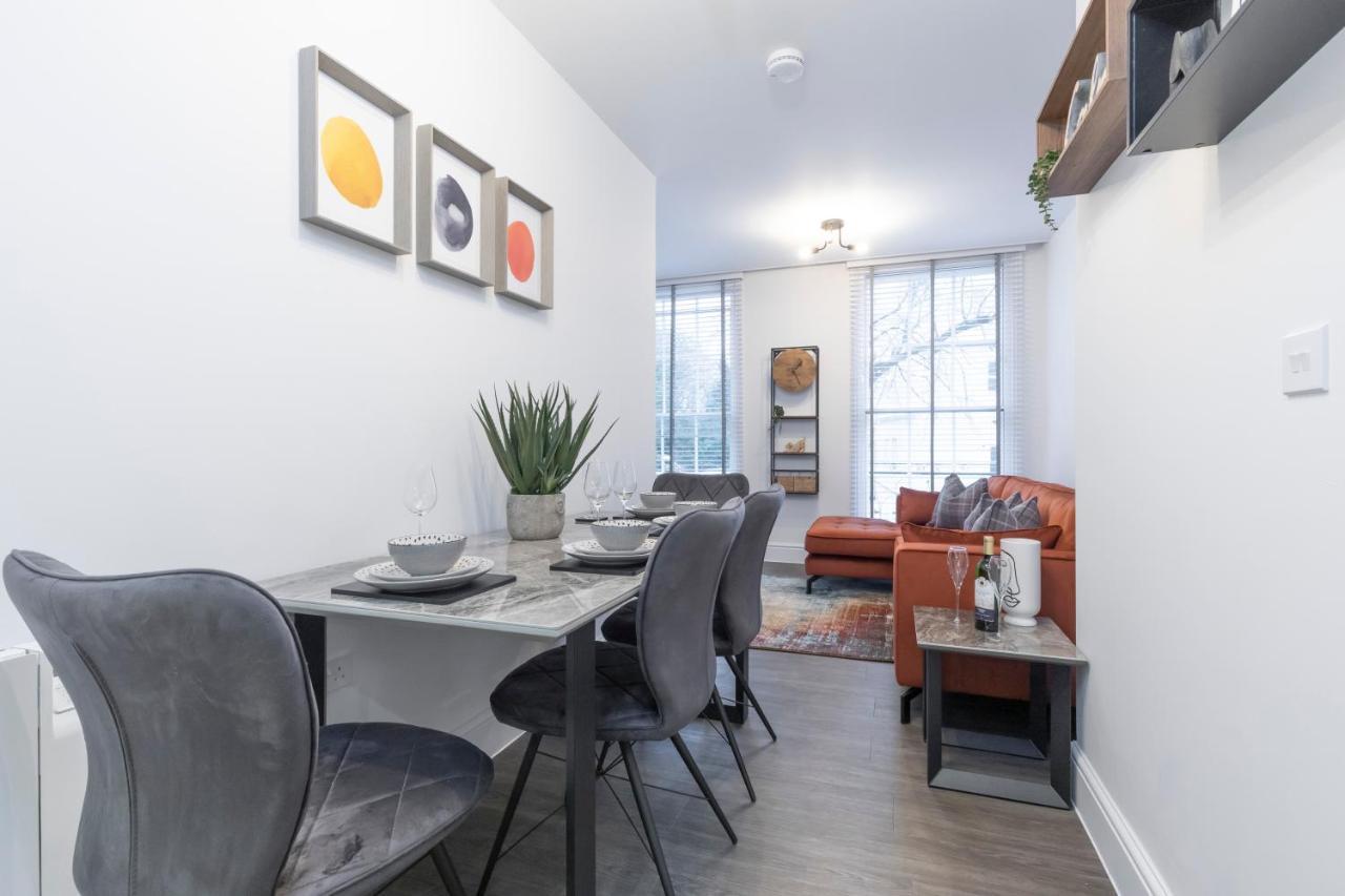 Elliot Oliver - Luxury 2 Bedroom Regency Apartment With Parking & Ev Charger Челтенхам Экстерьер фото